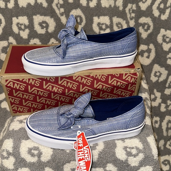 Vans Slip-On Chambray Blue Knot Tie Sneakers New 🆕 & Never Worn 😍 - Picture 11 of 17